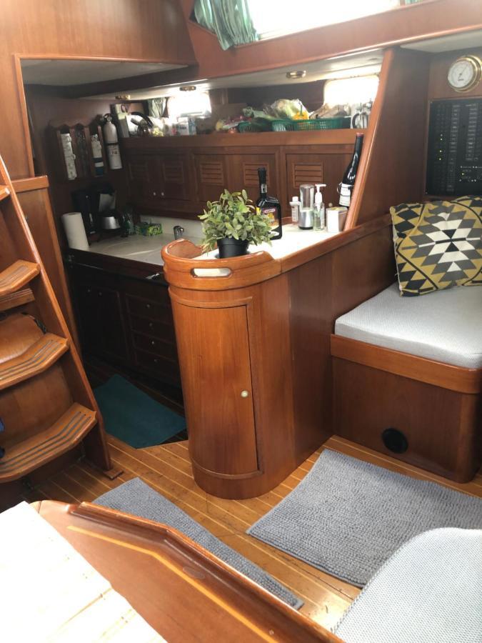From September Lyra On The Go To Suriname Till 1 April 2026 Joint Captain Casey 梅代姆里克 外观 照片